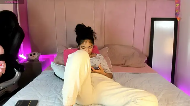 Snapshot of Winnifer_Gonzal chatting on 16, 3, 2025 Winnifer Gonzal online show from 16, 3, 2025