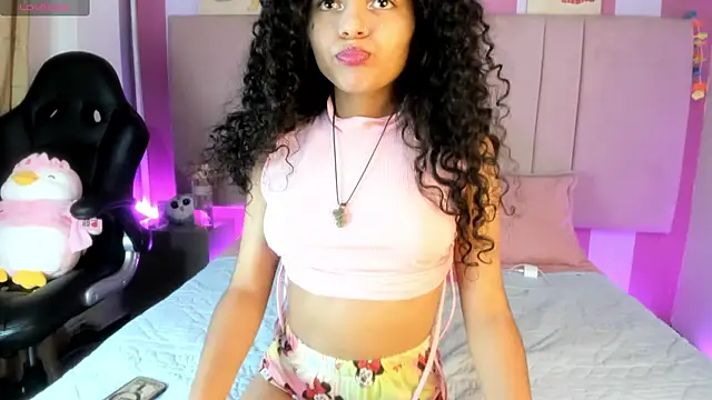 Snapshot of Winnifer_Gonzal chatting on 18, 3, 2025 Winnifer Gonzal online show from 18, 3, 2025