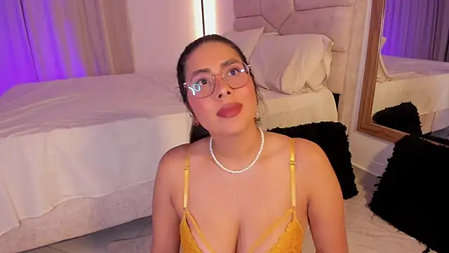 Snapshot of tina_olsen07 chatting on 20, 4, 2026 tina olsen07 online show from 20, 4, 2026