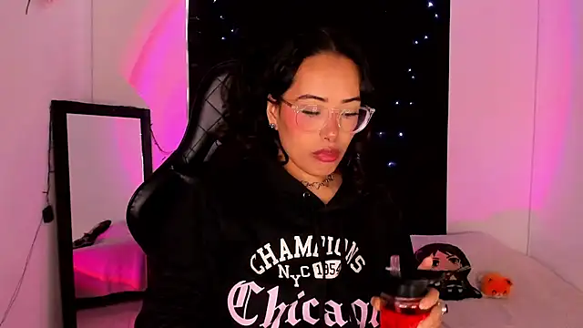 willow poisson online show from 8, 1, 2025