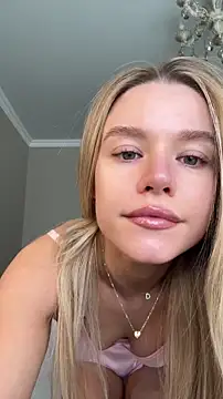 Snapshot of JessIsLove chatting on 16, 4, 2026 JessIsLove online show from 16, 4, 2026