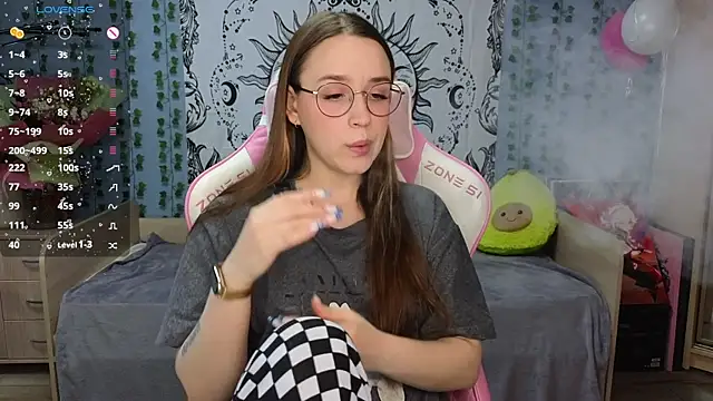 Snapshot of Sweet_frosti chatting on 1, 2, 2025 Sweet frosti online show from 1, 2, 2025