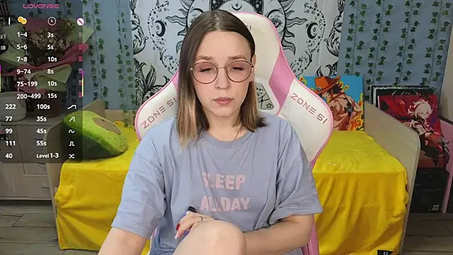 Snapshot of Sweet_frosti chatting on 5, 3, 2025 Sweet frosti online show from 5, 3, 2025