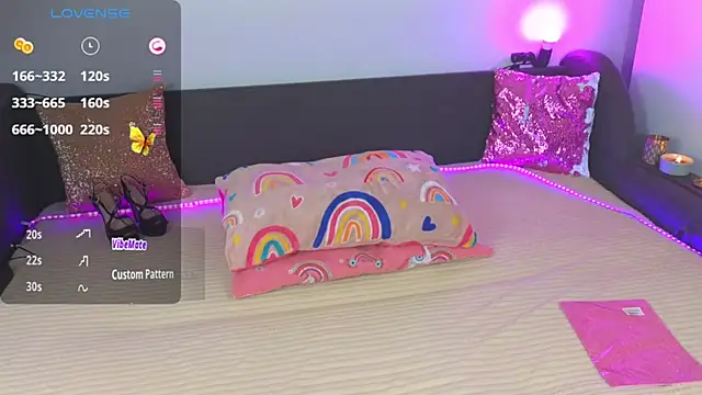 Snapshot of AlexaStoun chatting on 6, 10, 2025 AlexaStoun online show from 6, 10, 2025