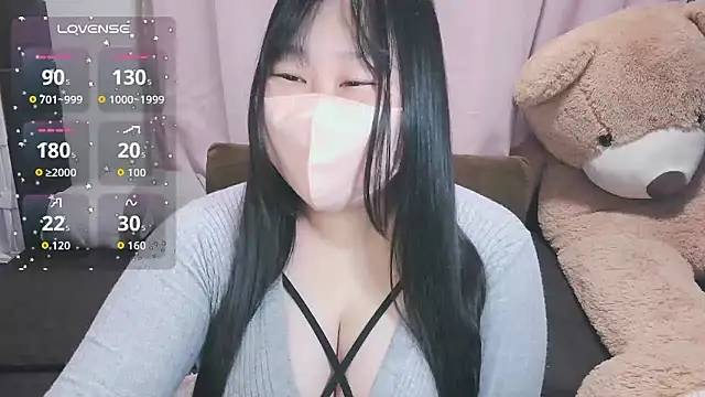 Snapshot of yuinyan3150 chatting on 8, 4, 2026 yuinyan3150 online show from 8, 4, 2026