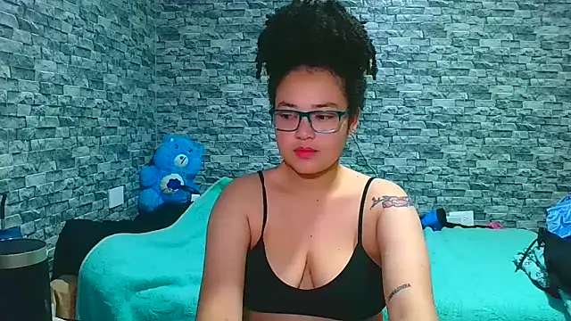 Snapshot of vanellope12 chatting on 25, 3, 2026 vanellope12 online show from 25, 3, 2026