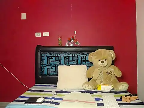 karolhot916 online show from 23, 2, 2026