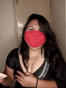 Snapshot of Love-priya chatting on 7, 2, 2025 Love-priya online show from 7, 2, 2025