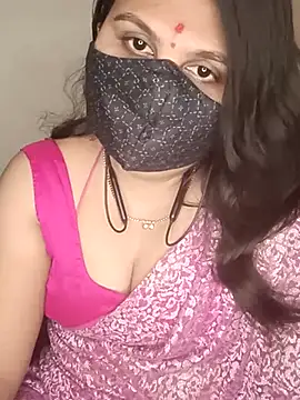 Snapshot of Love-priya chatting on 11, 3, 2025 Love-priya online show from 11, 3, 2025