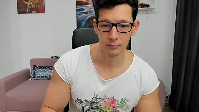 Snapshot of BrutusK08 chatting on 9, 1, 2025 BrutusK08 online show from 9, 1, 2025