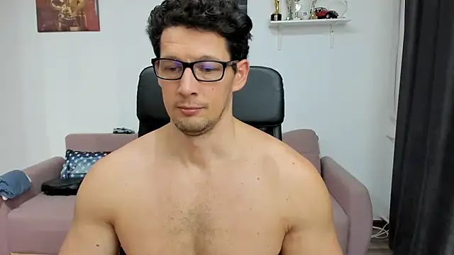 Snapshot of BrutusK08 chatting on 1, 2, 2025 BrutusK08 online show from 1, 2, 2025