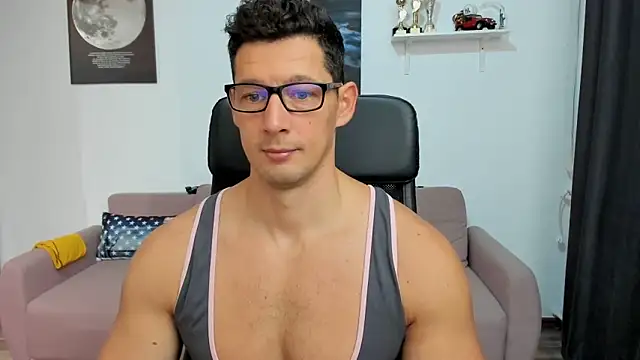 Snapshot of BrutusK08 chatting on 28, 10, 2025 BrutusK08 online show from 28, 10, 2025