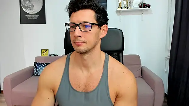 Snapshot of BrutusK08 chatting on 2, 12, 2025 BrutusK08 online show from 2, 12, 2025