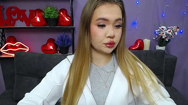 StacyYellig online show from 4, 3, 2025