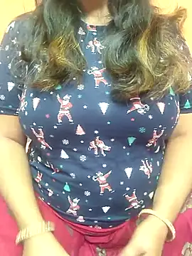 CUTE SOPHIA- online show from 15, 3, 2025