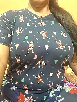 Snapshot of CUTE_SOPHIA- chatting on 9, 5, 2026 CUTE SOPHIA- online show from 9, 5, 2026