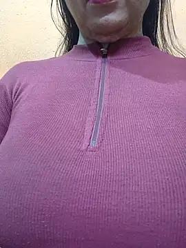 Snapshot of CUTE_SOPHIA- chatting on 12, 5, 2026 CUTE SOPHIA- online show from 12, 5, 2026