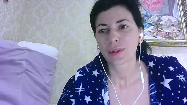 Snapshot of StunnigArt chatting on 4, 6, 2026 StunnigArt online show from 4, 6, 2026