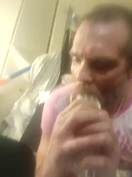 Snapshot of littleChop33 chatting on 2, 2, 2026 littleChop33 online show from 2, 2, 2026