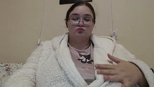 Snapshot of _mika_in_passion chatting on 28, 9, 2025  mika in passion online show from 28, 9, 2025