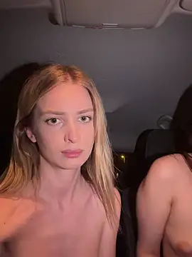 Snapshot of EvieEvans chatting on 21, 3, 2025 EvieEvans online show from 21, 3, 2025