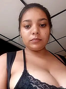 Snapshot of stefanie010 chatting on 13, 3, 2026 stefanie010 online show from 13, 3, 2026