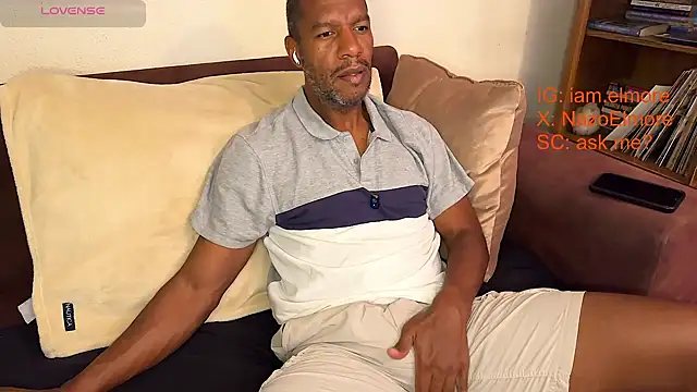 Snapshot of elmorenazost chatting on 31, 3, 2026 elmorenazost online show from 31, 3, 2026