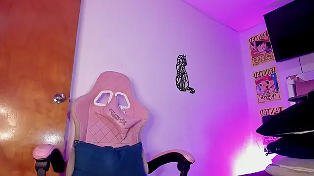 emily lady20 online show from 2, 11, 2025