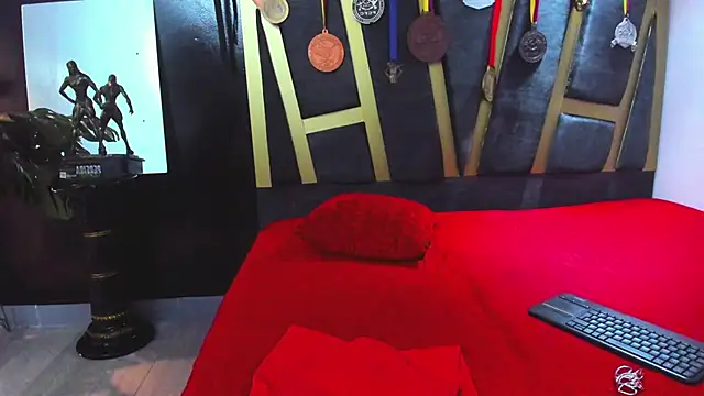 Khloe Rossich online show from 7, 10, 2025