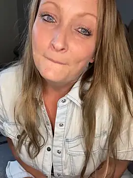 HoneyBluex online show from 27, 10, 2025