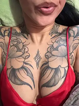 Snapshot of Nadiasexy chatting on 6, 3, 2026 Nadiasexy online show from 6, 3, 2026