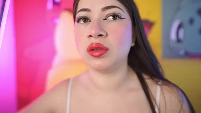Snapshot of miss__pamela chatting on 22, 4, 2026 miss pamela online show from 22, 4, 2026