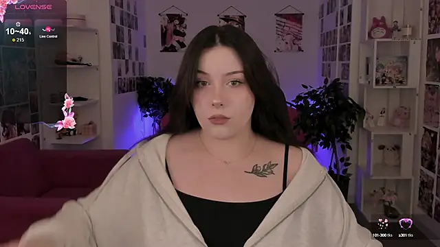 Snapshot of CoralineKeyns chatting on 10, 9, 2025 CoralineKeyns online show from 10, 9, 2025