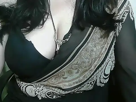 Snapshot of rehana_housewife chatting on 20, 5, 2026 rehana housewife online show from 20, 5, 2026