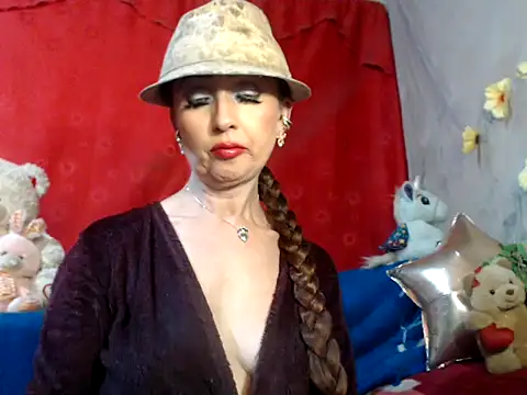 hottieperla online show from 23, 12, 2024