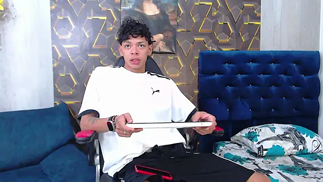 Snapshot of Harry_jhonsson chatting on 24, 3, 2026 Harry jhonsson online show from 24, 3, 2026