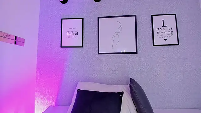 Natasha harper online show from 15, 9, 2025