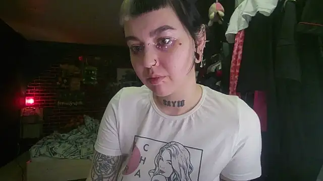 MoorderxDoll online show from 5, 1, 2025