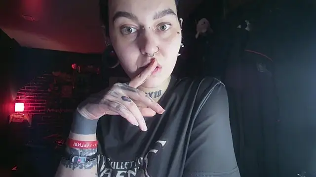 MoorderxDoll online show from 15, 2, 2025