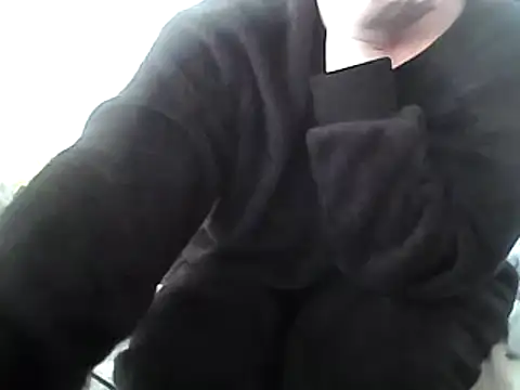 Snapshot of DragoneSFR chatting on 1, 2, 2025 DragoneSFR online show from 1, 2, 2025