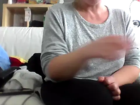 Snapshot of DragoneSFR chatting on 23, 2, 2025 DragoneSFR online show from 23, 2, 2025