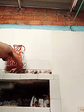 Snapshot of mailo_bronw chatting on 14, 4, 2026 mailo bronw online show from 14, 4, 2026