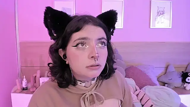 Snapshot of Sachi_Meow chatting on 2, 3, 2025 Sachi Meow online show from 2, 3, 2025