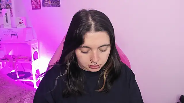 Snapshot of Sachi_Meow chatting on 20, 9, 2025 Sachi Meow online show from 20, 9, 2025