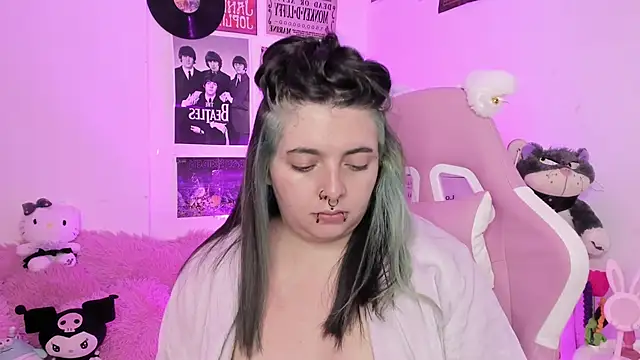 Snapshot of Sachi_Meow chatting on 16, 12, 2025 Sachi Meow online show from 16, 12, 2025