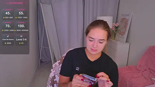 LovelyJessie online show from 13, 4, 2026