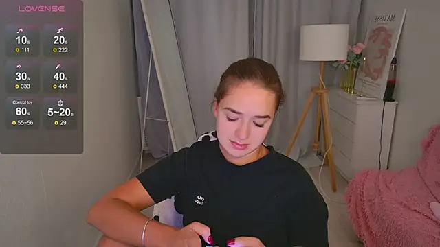 LovelyJessie online show from 15, 4, 2026