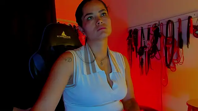 scarlet-kennedy98 online show from 5, 12, 2025