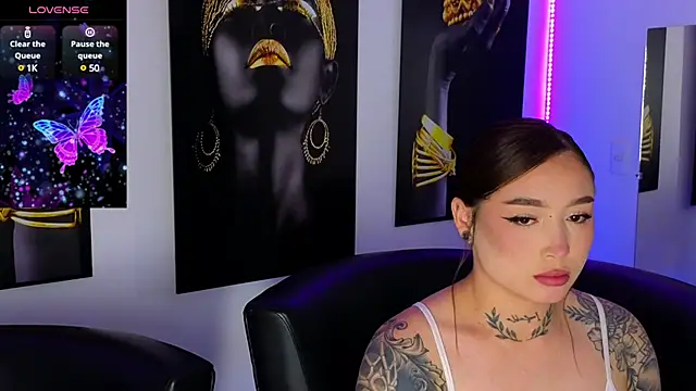 Snapshot of _brenna_hanson chatting on 18, 1, 2025 brenna hanson online show from 18, 1, 2025