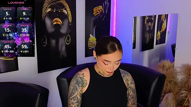 Snapshot of _brenna_hanson chatting on 7, 2, 2025 brenna hanson online show from 7, 2, 2025